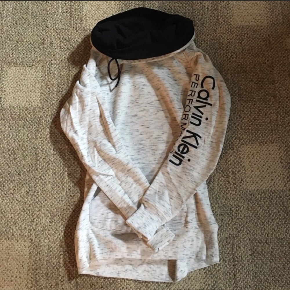 Calvin Klein Sweatshirt - Picture 1 of 4
